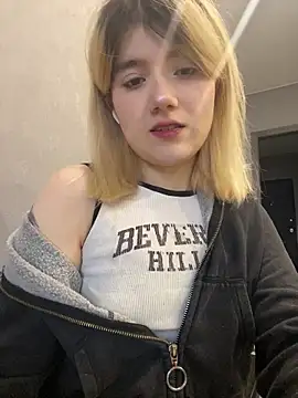 Cherry   Blossom online show from 12-17-25, 09:14