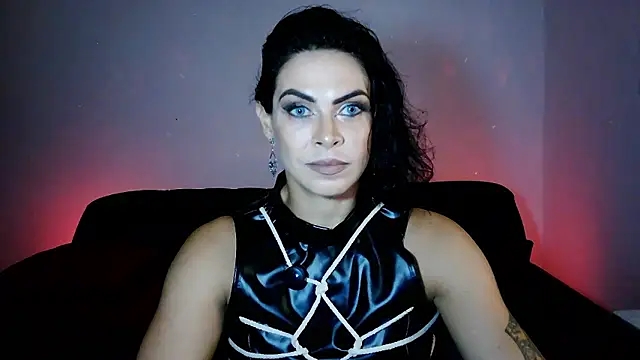 Snapshot of Veronnaink chatting on 05-07-26, 04:21 Veronnaink online show from 05-07-26, 04:21