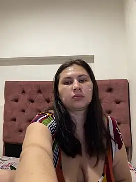 victoriadaniela online show from 12-03-25, 02:45