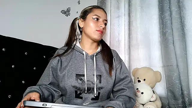 abella-lemus online show from 11-25-25, 03:12