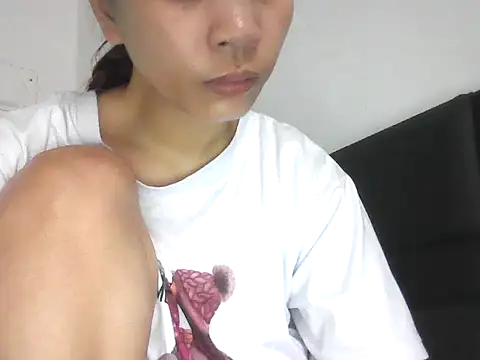 ivyloving4you online show from 10-21-25, 12:32