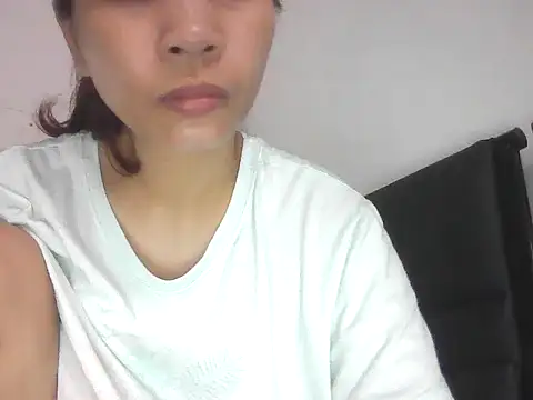 ivyloving4you online show from 10-24-25, 01:04