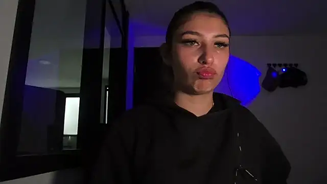 AriaBliss- online show from 11-13-25, 07:18