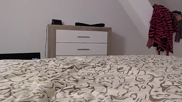 LillyDream2 online show from 10-06-25, 05:24