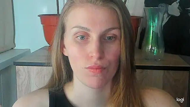 Snapshot of JuliaMuuun chatting on 05-29-26, 07:53 JuliaMuuun online show from 05-29-26, 07:53