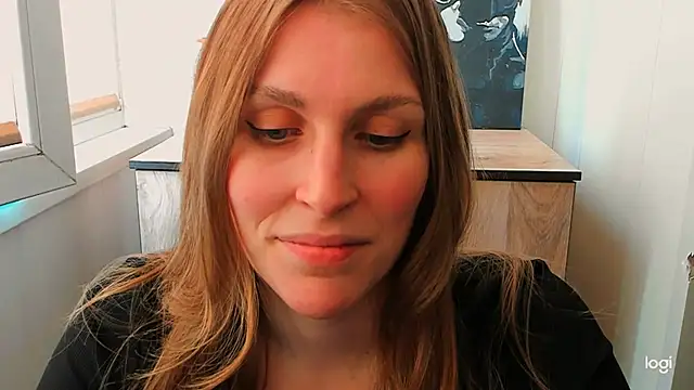Snapshot of JuliaMuuun chatting on 07-19-26, 01:19 JuliaMuuun online show from 07-19-26, 01:19