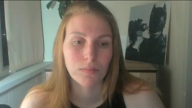 Snapshot of JuliaMuuun chatting on 04-17-26, 10:23 JuliaMuuun online show from 04-17-26, 10:23