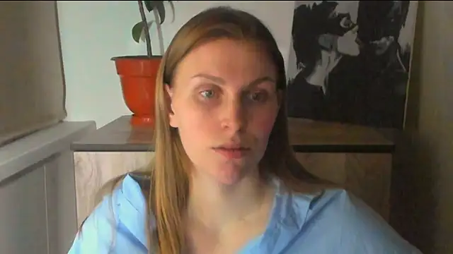 Snapshot of JuliaMuuun chatting on 03-29-26, 09:27 JuliaMuuun online show from 03-29-26, 09:27