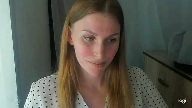 Snapshot of JuliaMuuun chatting on 06-07-26, 08:03 JuliaMuuun online show from 06-07-26, 08:03