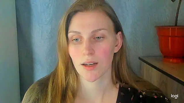 Snapshot of JuliaMuuun chatting on 05-30-26, 07:19 JuliaMuuun online show from 05-30-26, 07:19
