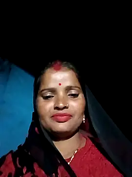 Snapshot of Neelamt12 chatting on 10-18-25, 01:35 Neelamt12 online show from 10-18-25, 01:35