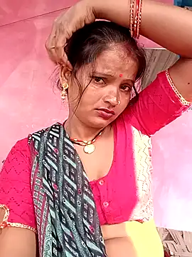 Snapshot of Neelamt12 chatting on 09-18-25, 02:14 Neelamt12 online show from 09-18-25, 02:14