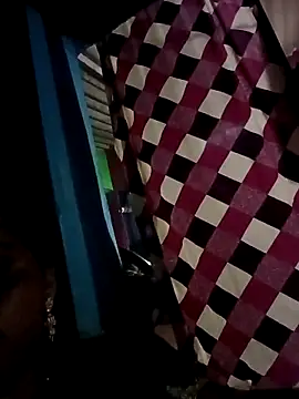 Snapshot of Neelamt12 chatting on 09-18-25, 02:20 Neelamt12 online show from 09-18-25, 02:20