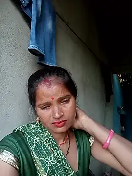 Snapshot of Neelamt12 chatting on 09-11-25, 01:16 Neelamt12 online show from 09-11-25, 01:16
