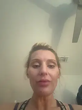 BaddieBossXX2 online show from 05-23-26, 11:42