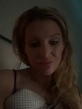 BaddieBossXX2 online show from 06-06-26, 12:54