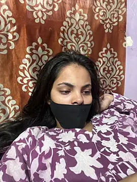 Snapshot of Sandhya_77 chatting on 04-18-26, 05:54 Sandhya 77 online show from 04-18-26, 05:54