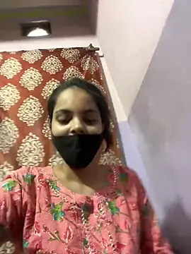 Snapshot of Sandhya_77 chatting on 05-09-26, 05:55 Sandhya 77 online show from 05-09-26, 05:55
