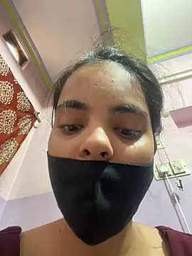 Snapshot of Sandhya_77 chatting on 05-31-26, 05:13 Sandhya 77 online show from 05-31-26, 05:13