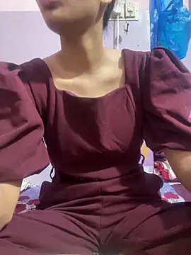 Snapshot of Sandhya_77 chatting on 05-02-26, 05:56 Sandhya 77 online show from 05-02-26, 05:56