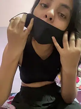 Snapshot of Sandhya_77 chatting on 05-15-26, 06:11 Sandhya 77 online show from 05-15-26, 06:11