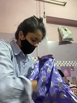 Snapshot of Sandhya_77 chatting on 05-18-26, 06:07 Sandhya 77 online show from 05-18-26, 06:07