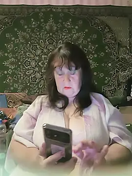 Snapshot of CrystalLime6411 chatting on 06-02-26, 04:51 CrystalLime6411 online show from 06-02-26, 04:51
