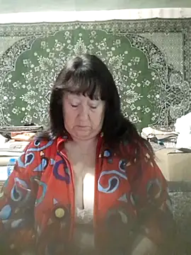 CrystalLime6411 online show from 11-18-25, 04:27