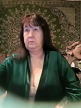 Snapshot of CrystalLime6411 chatting on 03-26-26, 02:32 CrystalLime6411 online show from 03-26-26, 02:32