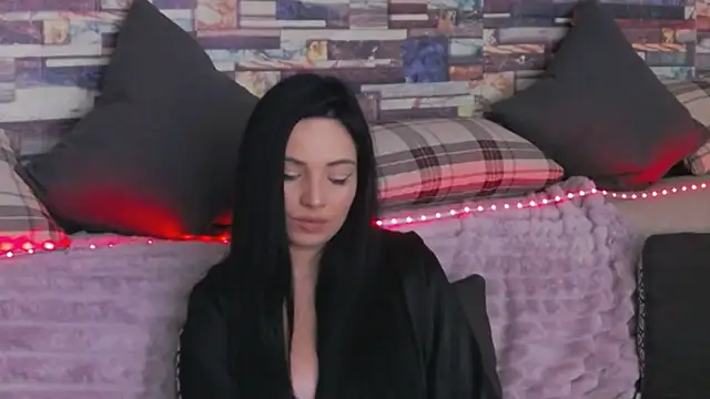 GrayLunna online show from 10-08-25, 07:54