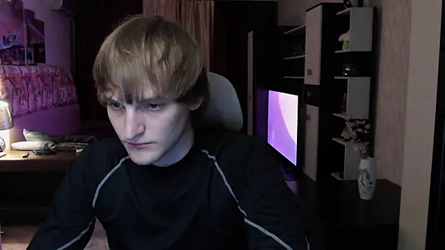 Snapshot of Playersuperstar chatting on 11-18-25, 08:23 Playersuperstar online show from 11-18-25, 08:23