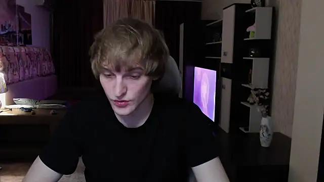 Snapshot of Playersuperstar chatting on 12-03-25, 08:19 Playersuperstar online show from 12-03-25, 08:19