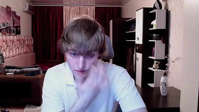 Snapshot of Playersuperstar chatting on 10-24-25, 08:41 Playersuperstar online show from 10-24-25, 08:41