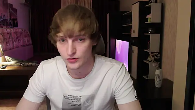 Snapshot of Playersuperstar chatting on 11-19-25, 09:26 Playersuperstar online show from 11-19-25, 09:26