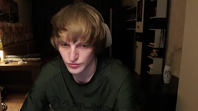 Playersuperstar online show from 04-12-26, 08:23