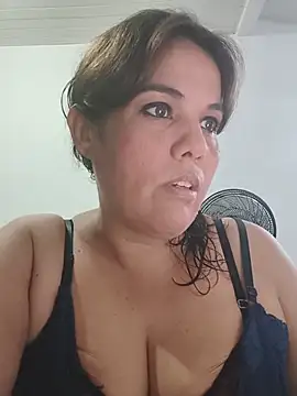 Bellapotencia1985 online show from 05-17-26, 09:53