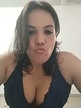 Bellapotencia1985 online show from 10-25-25, 09:41