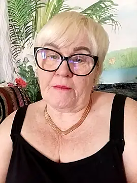 VioletSweet5566 online show from 04-05-26, 07:15