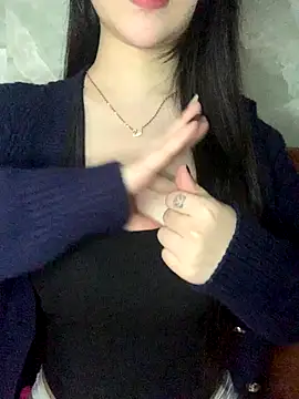 Lyly11 online show from 12-19-25, 01:53