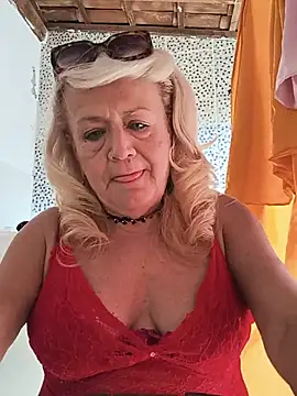 Snapshot of Belladama61 chatting on 06-07-26, 10:42 Belladama61 online show from 06-07-26, 10:42
