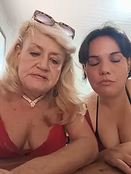 Snapshot of Belladama61 chatting on 07-16-26, 11:18 Belladama61 online show from 07-16-26, 11:18