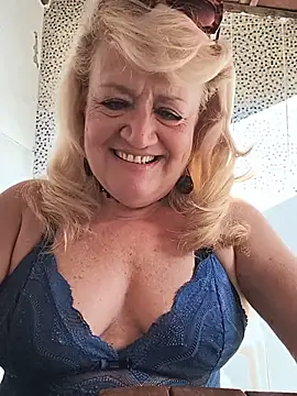 Snapshot of Belladama61 chatting on 07-05-26, 10:33 Belladama61 online show from 07-05-26, 10:33