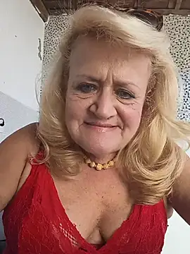 Snapshot of Belladama61 chatting on 06-24-26, 05:00 Belladama61 online show from 06-24-26, 05:00