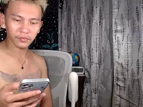 RalfAsian25 online show from 05-11-26, 04:04