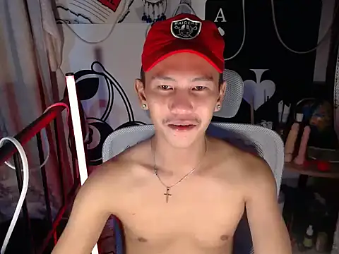 Snapshot of RalfAsian25 chatting on 02-11-26, 05:24 RalfAsian25 online show from 02-11-26, 05:24