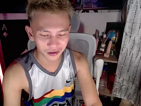 Snapshot of RalfAsian25 chatting on 04-07-26, 10:39 RalfAsian25 online show from 04-07-26, 10:39