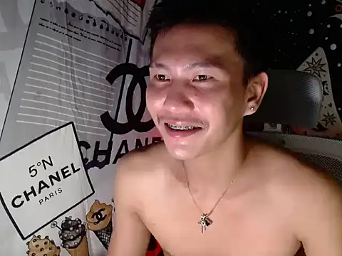 RalfAsian25 online show from 06-01-26, 12:22