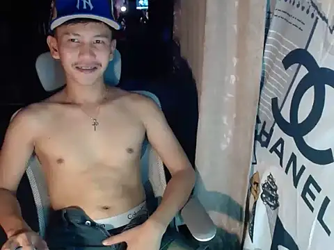 RalfAsian25 online show from 07-26-26, 08:43