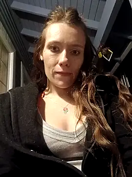 Wonderland97 online show from 12-23-25, 04:01