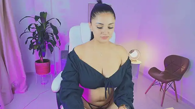 Julieta92  online show from 12-03-25, 11:20